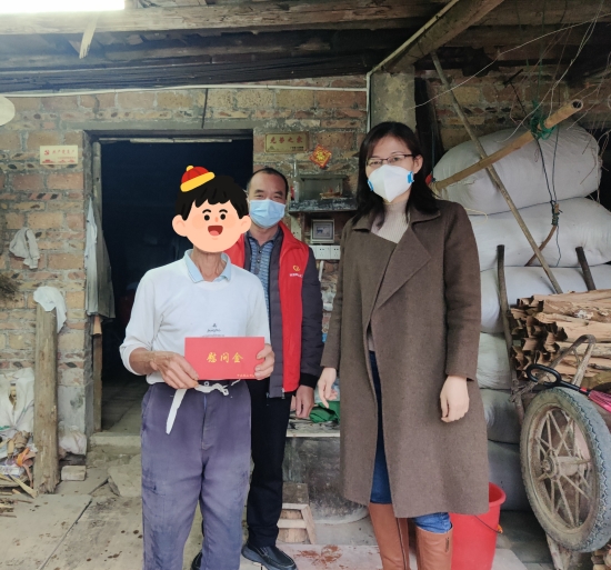 已處理1674092129215市委常委、組織部部長(zhǎng)李衛(wèi)芳慰問(wèn)龍溪天地坑村困難老黨員.jpg