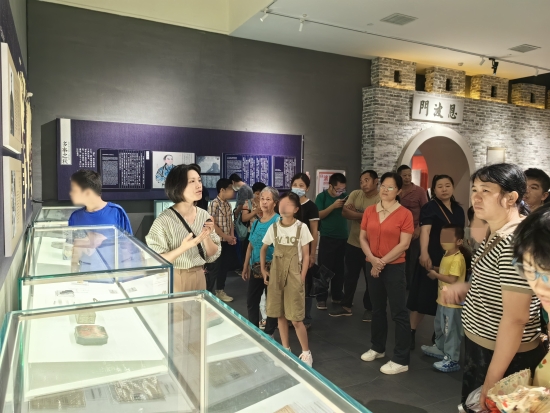 已處理1716374736288鶴山市殘疾人文化進(jìn)家庭“五個一”項(xiàng)目活動之參觀鶴山市博物館2.jpg